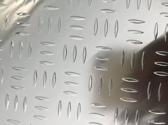 Control antideslizante aislamiento térmico estuco anodizado placa de aluminio en relieve de diamante para el suelo