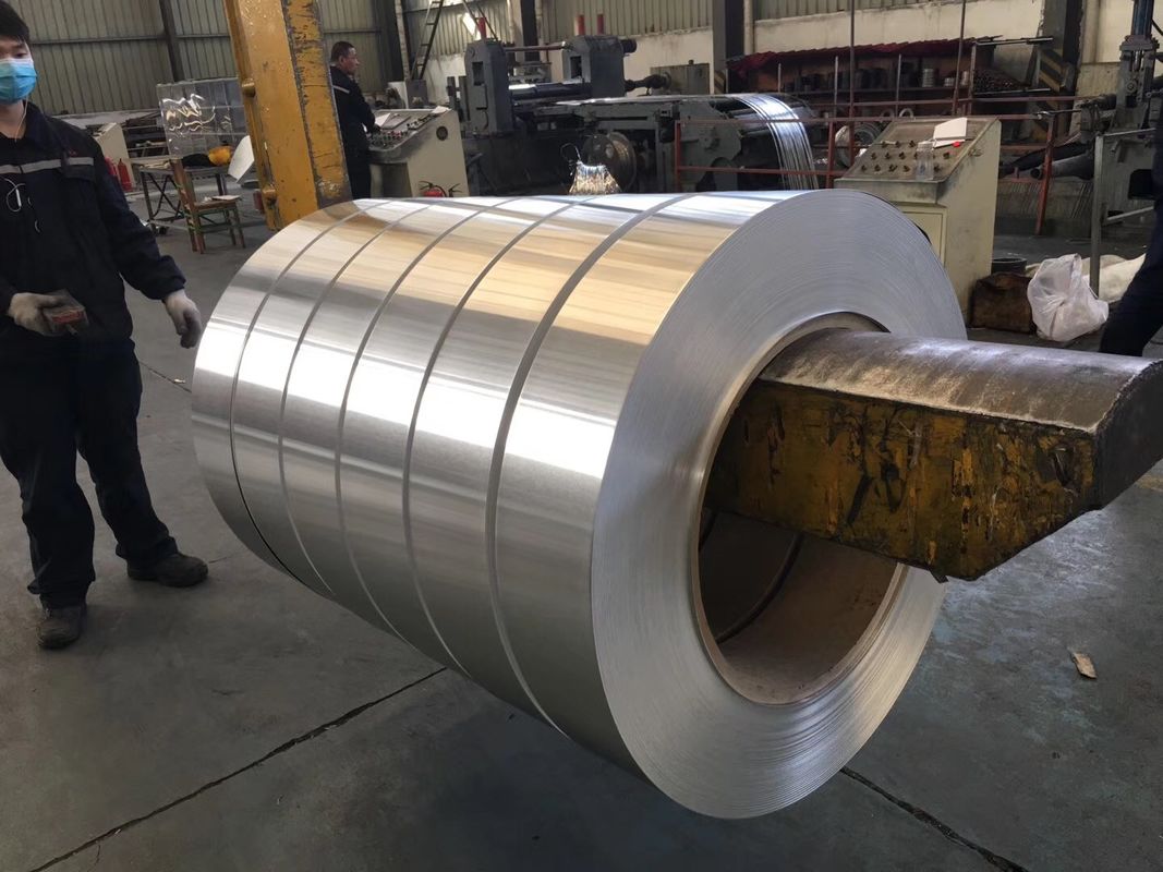 Cintas de aleación de aluminio antirruda 1050 1060 1070 1100 3A21 3003 3103 3004 5052 8011 cinta de aluminio estrecha de aluminio en bobina