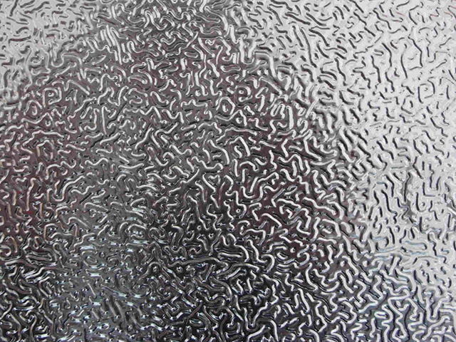 Plata de aluminio a cuadros laminada en caliente 5083 4x8 Precio por tonelada Plata de aluminio a cuadros